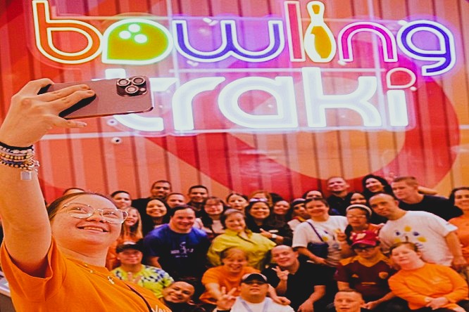 Antonio Chambra Brouri - Fundadown Venezuela disfrutó jornada de diversión e inclusión en el Bowling Traki - FOTO
